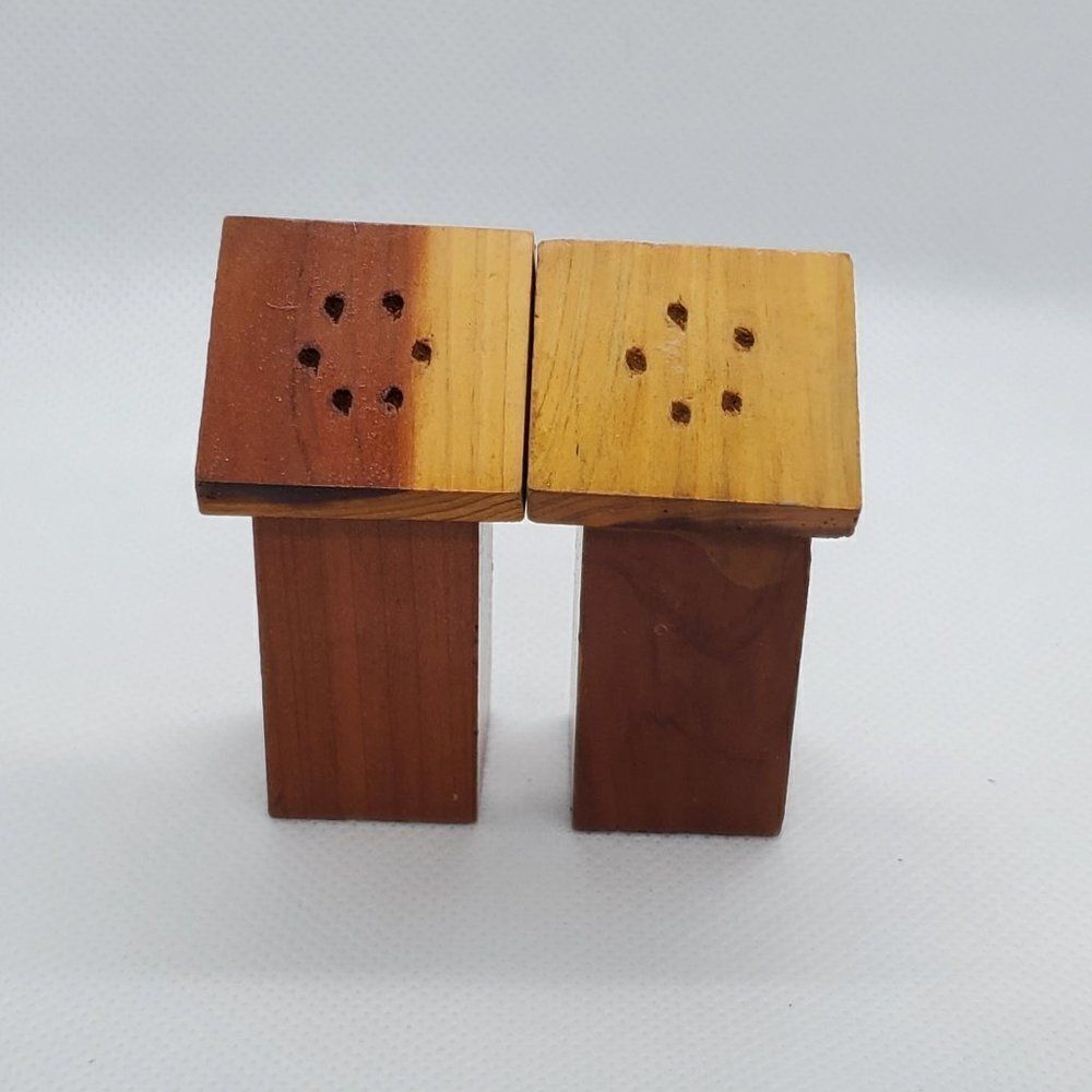 Vintage Salt Pepper Shakers Outhouse Ma Pa Wood Buckeye Lake Ohio